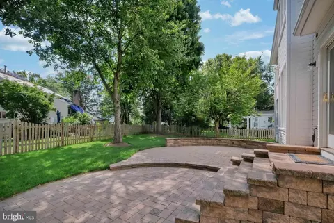 21308 Arrowhead Ct, Ashburn, VA 20147 photo 10