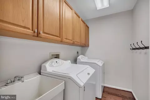 21308 Arrowhead Ct, Ashburn, VA 20147 photo 29