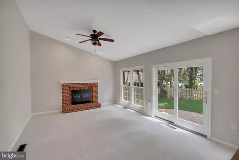 21308 Arrowhead Ct, Ashburn, VA 20147 photo 28