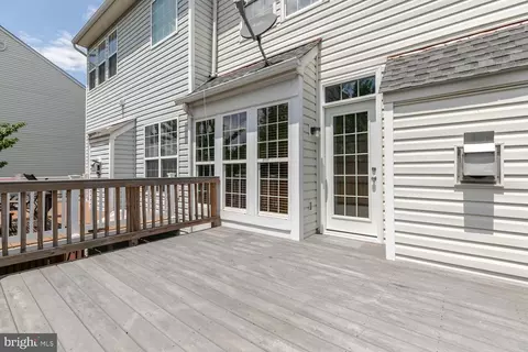 Exterior - 43797 Virginia Manor Ter, Ashburn, VA 20148 photo 4 of 7