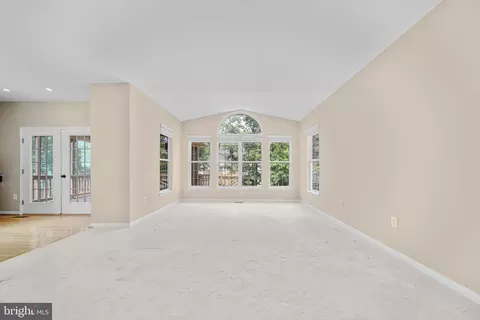Living - 43444 Quentin St, Chantilly, VA 20152 photo 6 of 12