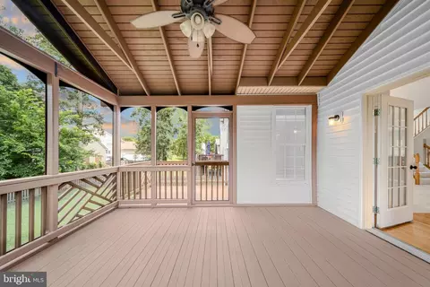 Exterior - 43444 Quentin St, Chantilly, VA 20152 photo 5 of 16