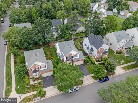 View/Area - 43444 Quentin St, Chantilly, VA 20152 photo 4 of 6