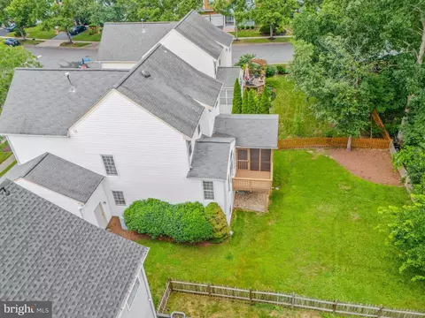 View/Area - 43444 Quentin St, Chantilly, VA 20152 photo 2 of 6