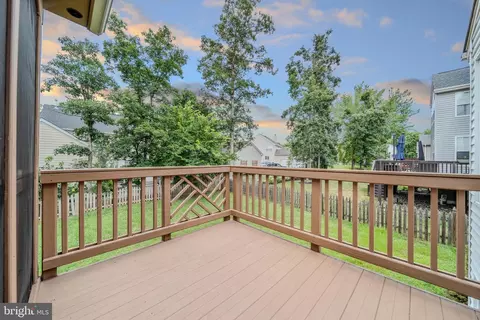 Exterior - 43444 Quentin St, Chantilly, VA 20152 photo 9 of 16