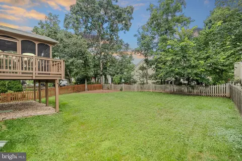 Exterior - 43444 Quentin St, Chantilly, VA 20152 photo 14 of 16