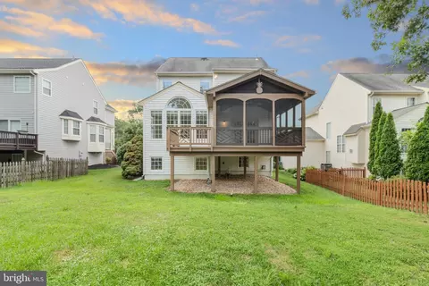 Exterior - 43444 Quentin St, Chantilly, VA 20152 photo 11 of 16