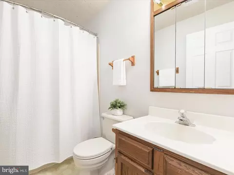 1904 E Beech Rd, Sterling, VA 20164 photo 28