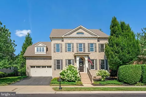 22996 Olympia Dr, Brambleton, VA 20148