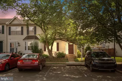 831 Vanderbilt Ter SE, Leesburg, VA 20175