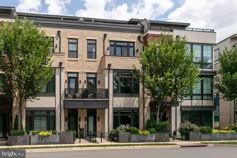 20374 Northpark Dr, Ashburn, VA 20147