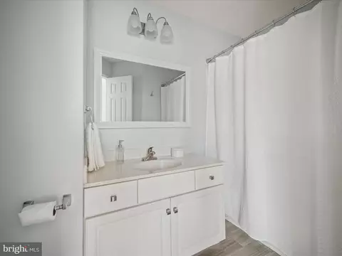 20198 Brookview Sq, Ashburn, VA 20147 photo 28