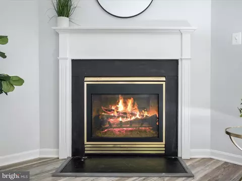 20198 Brookview Sq, Ashburn, VA 20147 photo 9