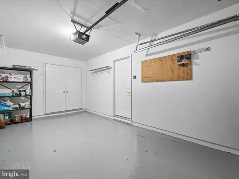 20198 Brookview Sq, Ashburn, VA 20147 photo 34