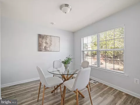 20198 Brookview Sq, Ashburn, VA 20147 photo 24