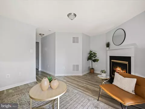 20198 Brookview Sq, Ashburn, VA 20147 photo 8