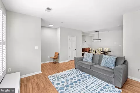 20257 Macglashan Ter, Ashburn, VA 20147 photo 7