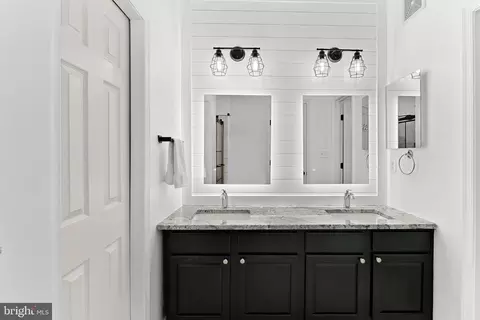 20257 Macglashan Ter, Ashburn, VA 20147 photo 33