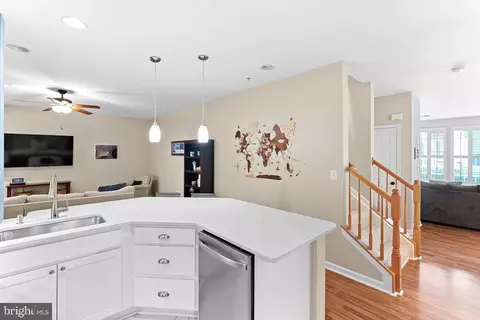 20257 Macglashan Ter, Ashburn, VA 20147 photo 21