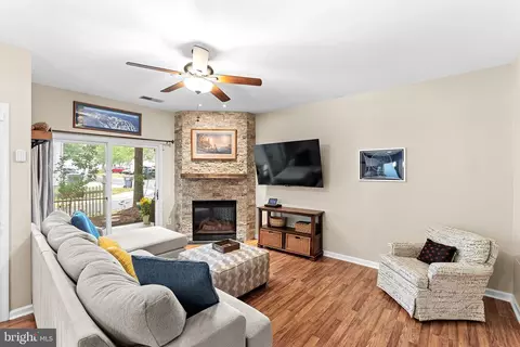 20257 Macglashan Ter, Ashburn, VA 20147 photo 22