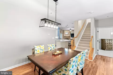 20257 Macglashan Ter, Ashburn, VA 20147 photo 11
