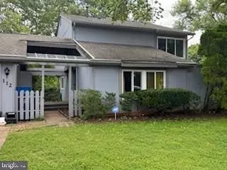 112 S Fox Rd, Sterling, VA 20164