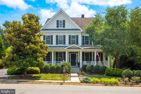13674 Sylvan Bluff Dr, Leesburg, VA 20176