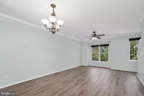 25136 Monteith Ter, Chantilly, VA 20152 photo 10