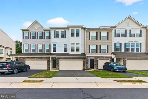 41901 Diamondleaf Ter, Aldie, VA 20105