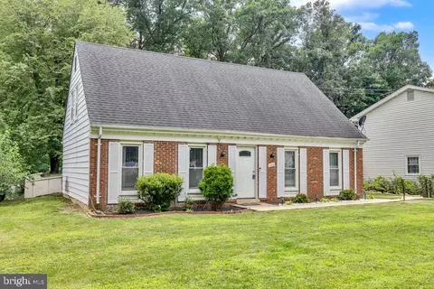 Exterior - 1112 E Maple Ave, Sterling, VA 20164 photo 4 of 9