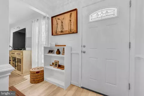 Entry Way - 1112 E Maple Ave, Sterling, VA 20164 photo 1 of 10