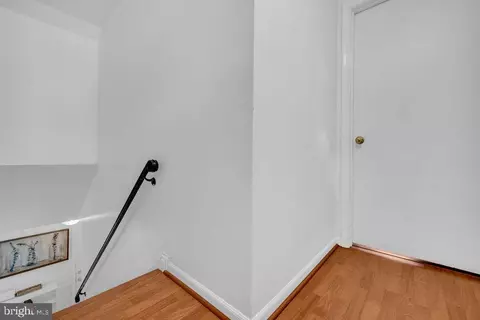 Entry Way - 1112 E Maple Ave, Sterling, VA 20164 photo 8 of 10