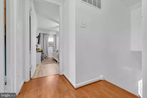 Entry Way - 1112 E Maple Ave, Sterling, VA 20164 photo 9 of 10
