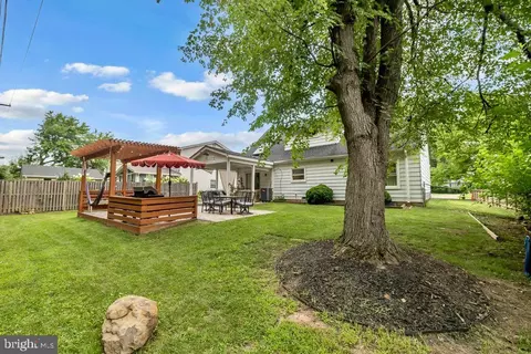 Exterior - 1112 E Maple Ave, Sterling, VA 20164 photo 9 of 9