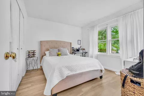 Bedroom - 1112 E Maple Ave, Sterling, VA 20164 photo 4 of 5