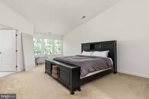 Bedroom - 25217 Beach Pl, Chantilly, VA 20152 photo 1 of 2