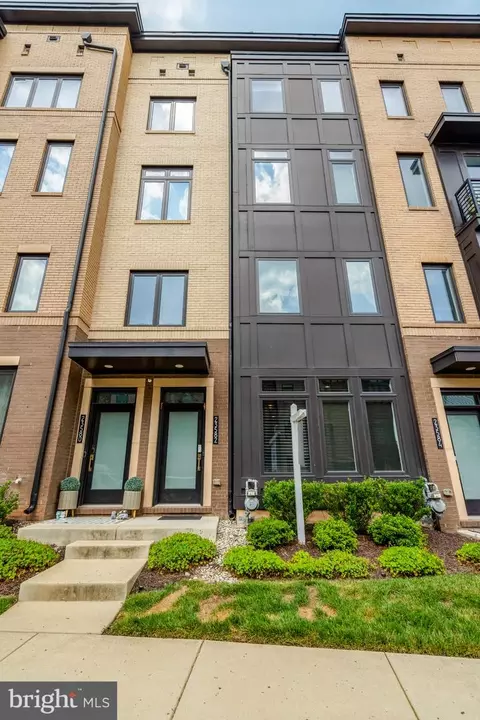 23582 Waterford Downs Ter, Ashburn, VA 20148