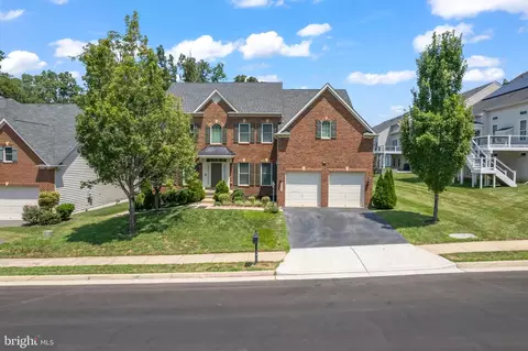 25723 Lennox Hale Dr, Aldie, VA 20105