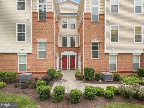 23245 Milltown Knoll Sq #103, Ashburn, VA 20148