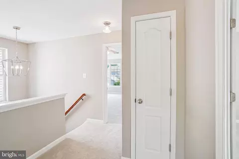 Entry Way - 26096 Flintonbridge Dr, Chantilly, VA 20152 photo 2 of 4