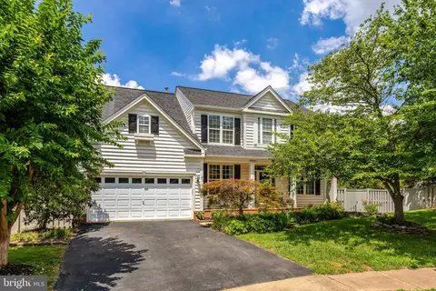 43524 Clivedon Ct, Ashburn, VA 20147