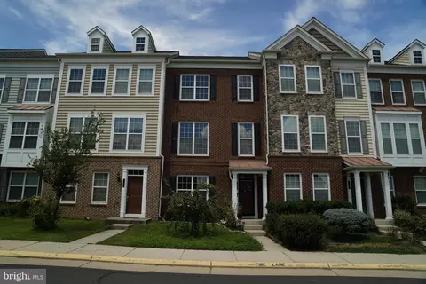 43610 Mckay Ter, Chantilly, VA 20152