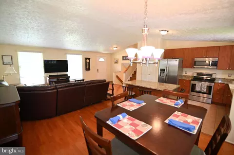 Other - 104 Silverleaf Ct, Sterling, VA 20164 photo 7 of 32