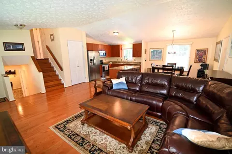 Other - 104 Silverleaf Ct, Sterling, VA 20164 photo 4 of 32
