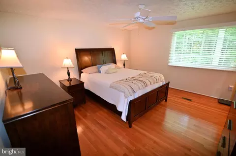Bedroom - 104 Silverleaf Ct, Sterling, VA 20164 photo 1 of 3