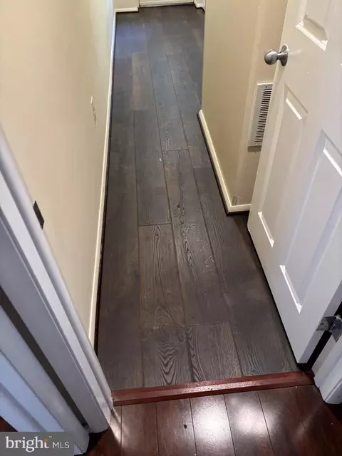 Entry Way - 104 Silverleaf Ct, Sterling, VA 20164 photo 3 of 3