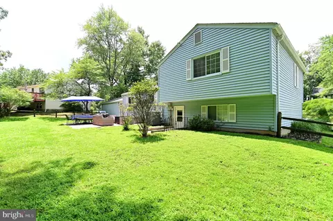 Exterior - 104 Silverleaf Ct, Sterling, VA 20164 photo 6 of 19
