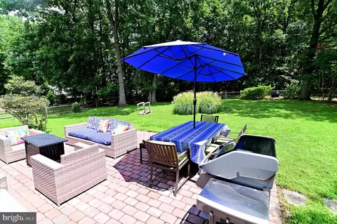 Exterior - 104 Silverleaf Ct, Sterling, VA 20164 photo 15 of 19