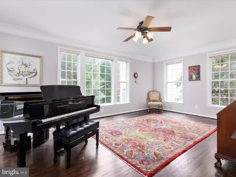 Living - 21424 Glebe Vw, Broadlands, VA 20148 photo 1 of 8