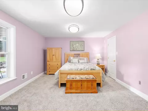Bedroom - 21424 Glebe Vw, Broadlands, VA 20148 photo 8 of 8